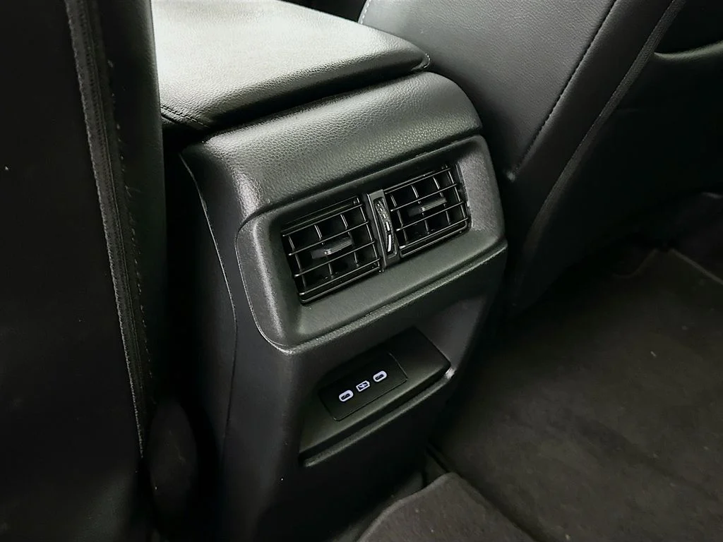 Used 2024 Blue Honda EX-L image 26