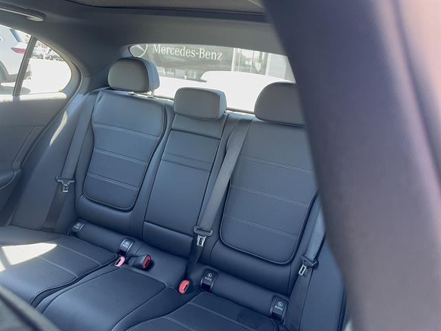 2025 Mercedes-Benz C-Class Sedan C 300 - Photo 12