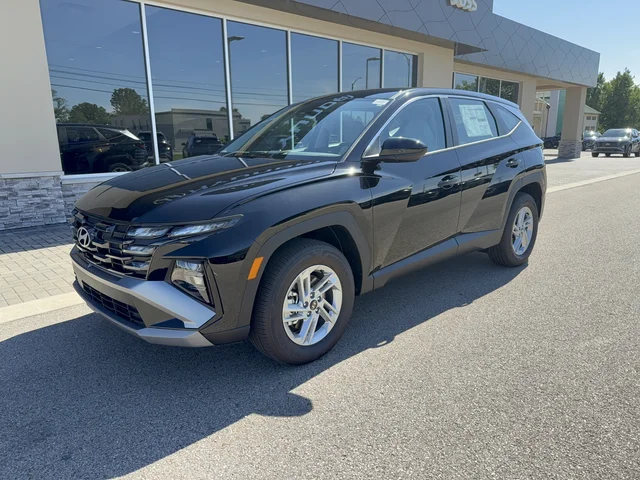 2026 Hyundai TUCSON SE