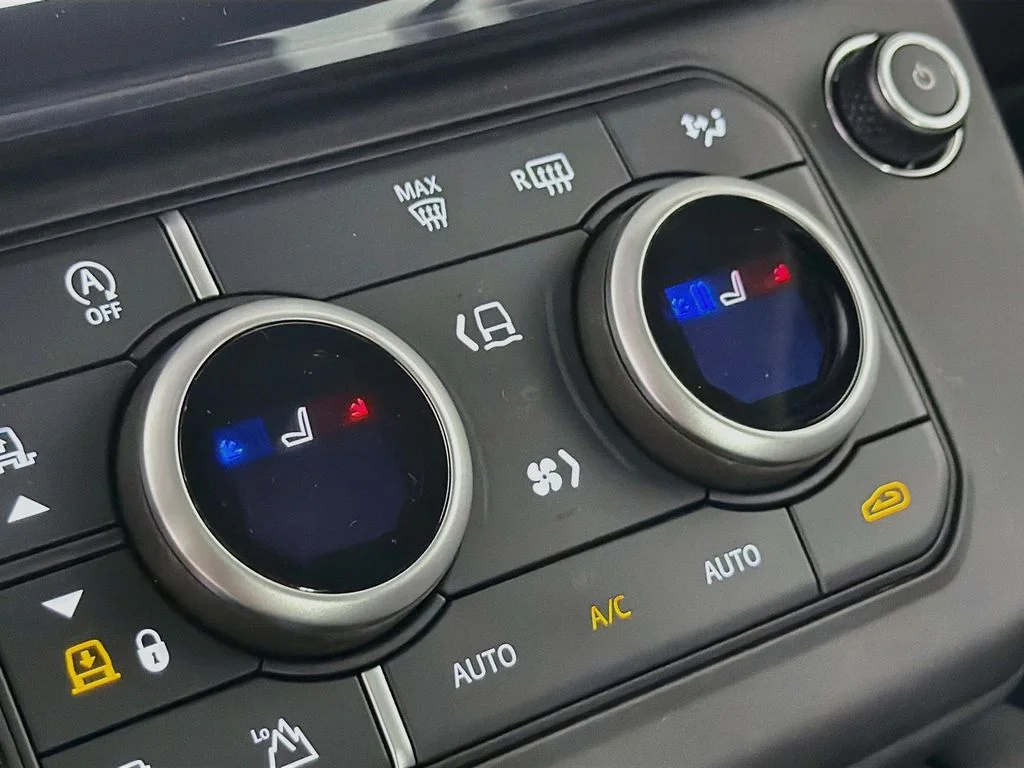New 2026 Borasco Grey Land Rover X-Dynamic SE image 21