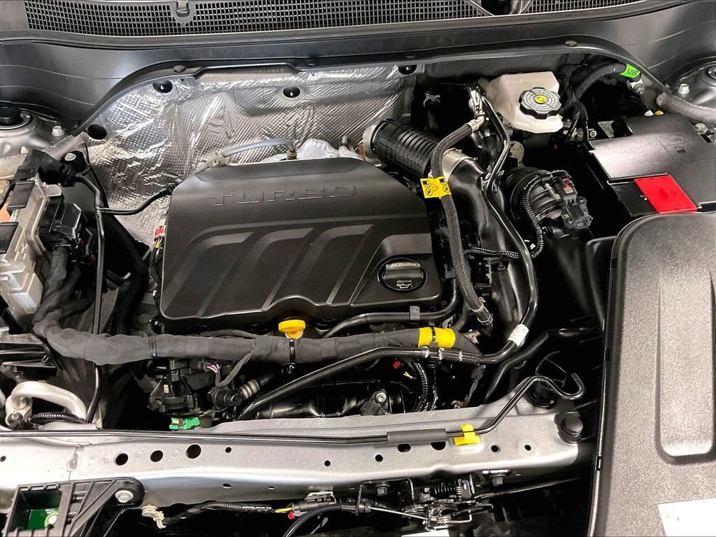 Used 2025 Gray Chevrolet LT image 34