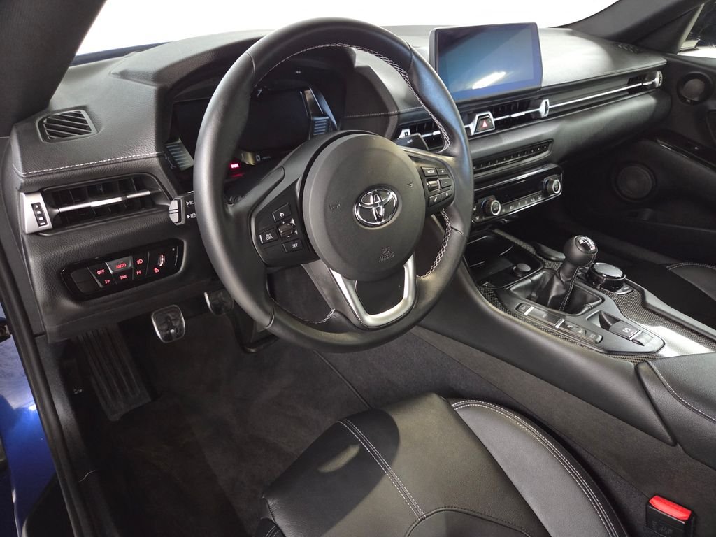 Used 2024  Toyota 3.0 Premium image 17