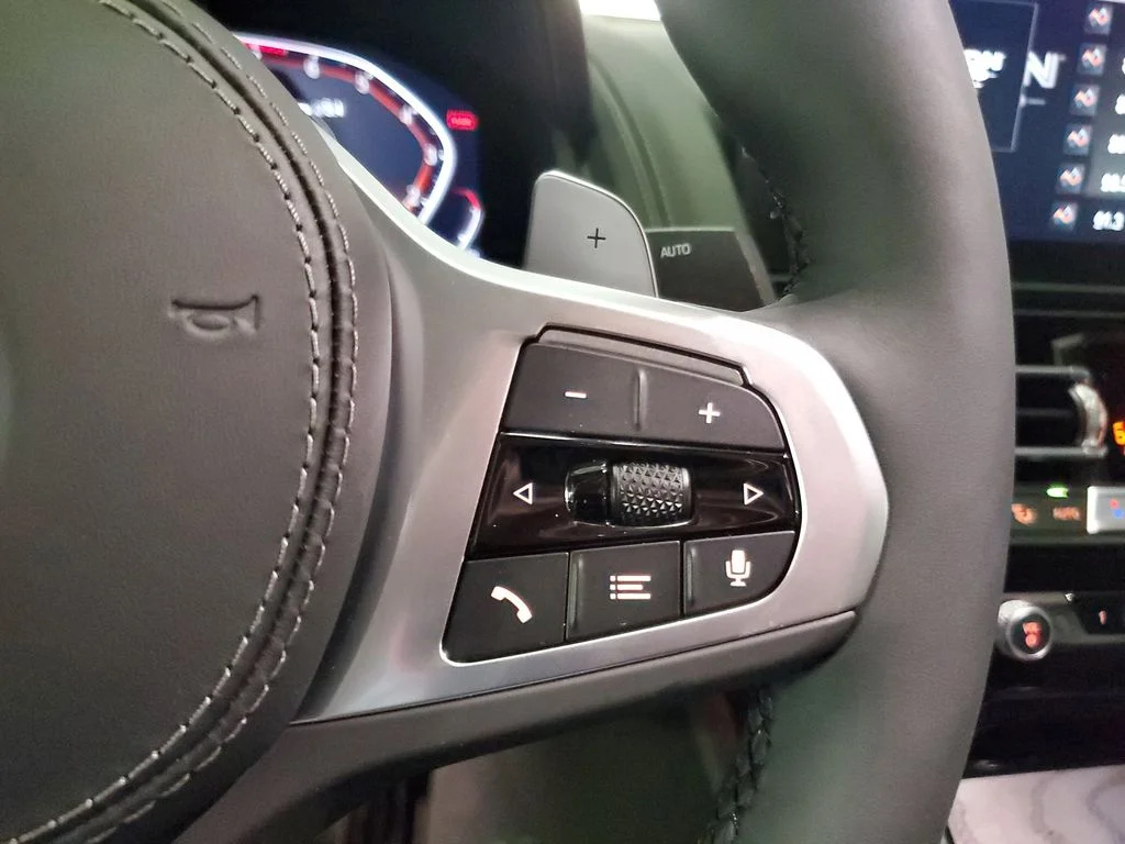 New 2026 Black Sapphire Metallic BMW 840i image 17