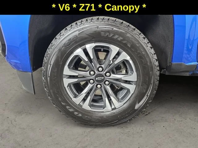 Used 2022 BRIGHT BLUE METALLIC Chevrolet 4WD Z71 image 9