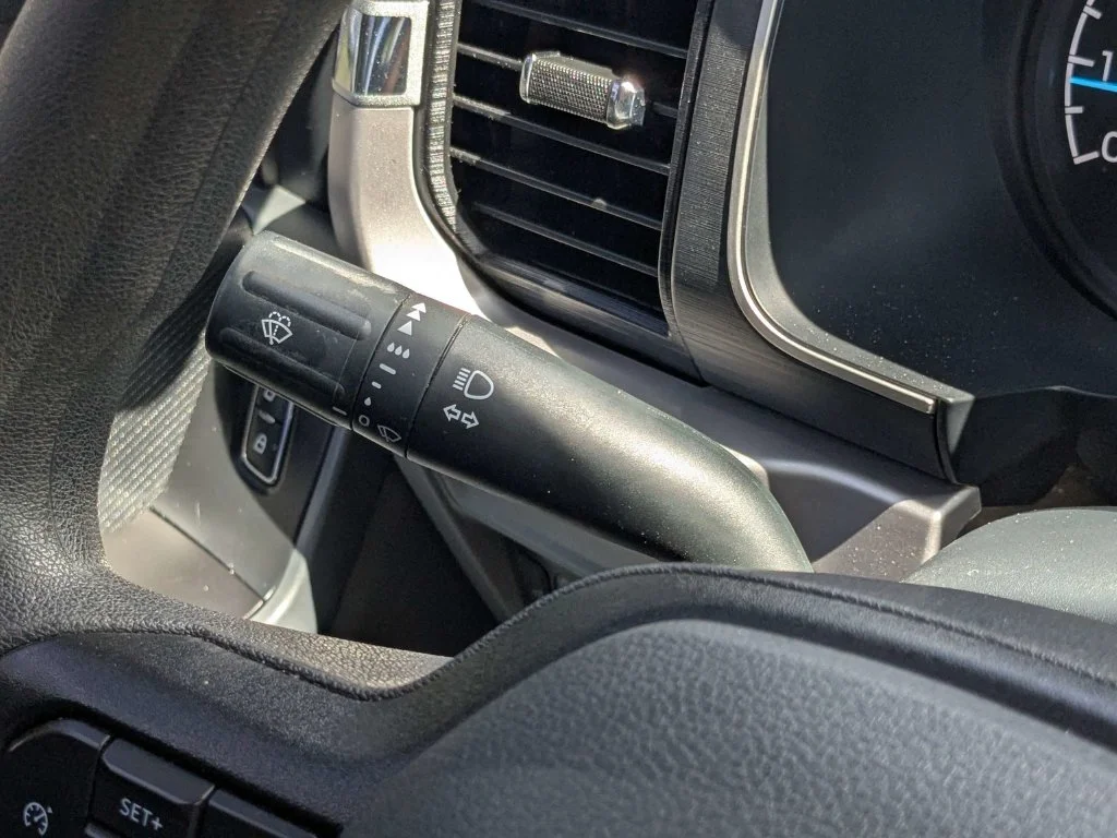Used 2023 Oxford White Ford XLT image 24