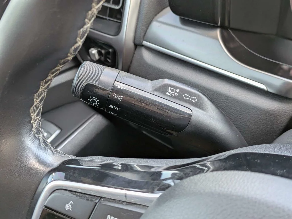 Used 2023 Silver Kia SX image 25