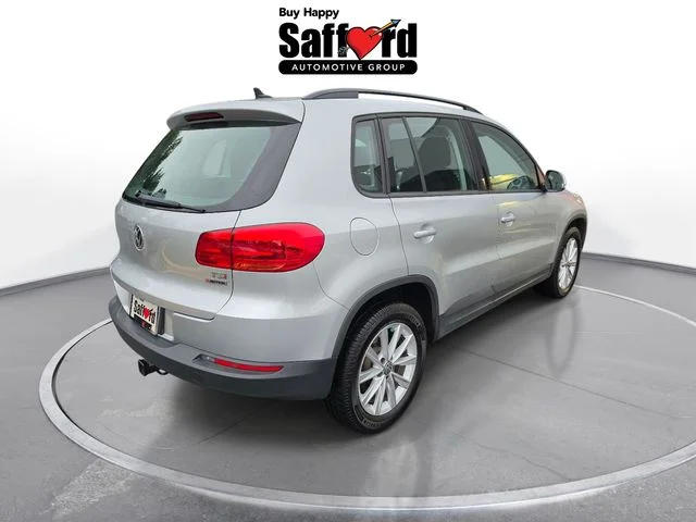 Used 2018 Silver Volkswagen 2.0T image 4