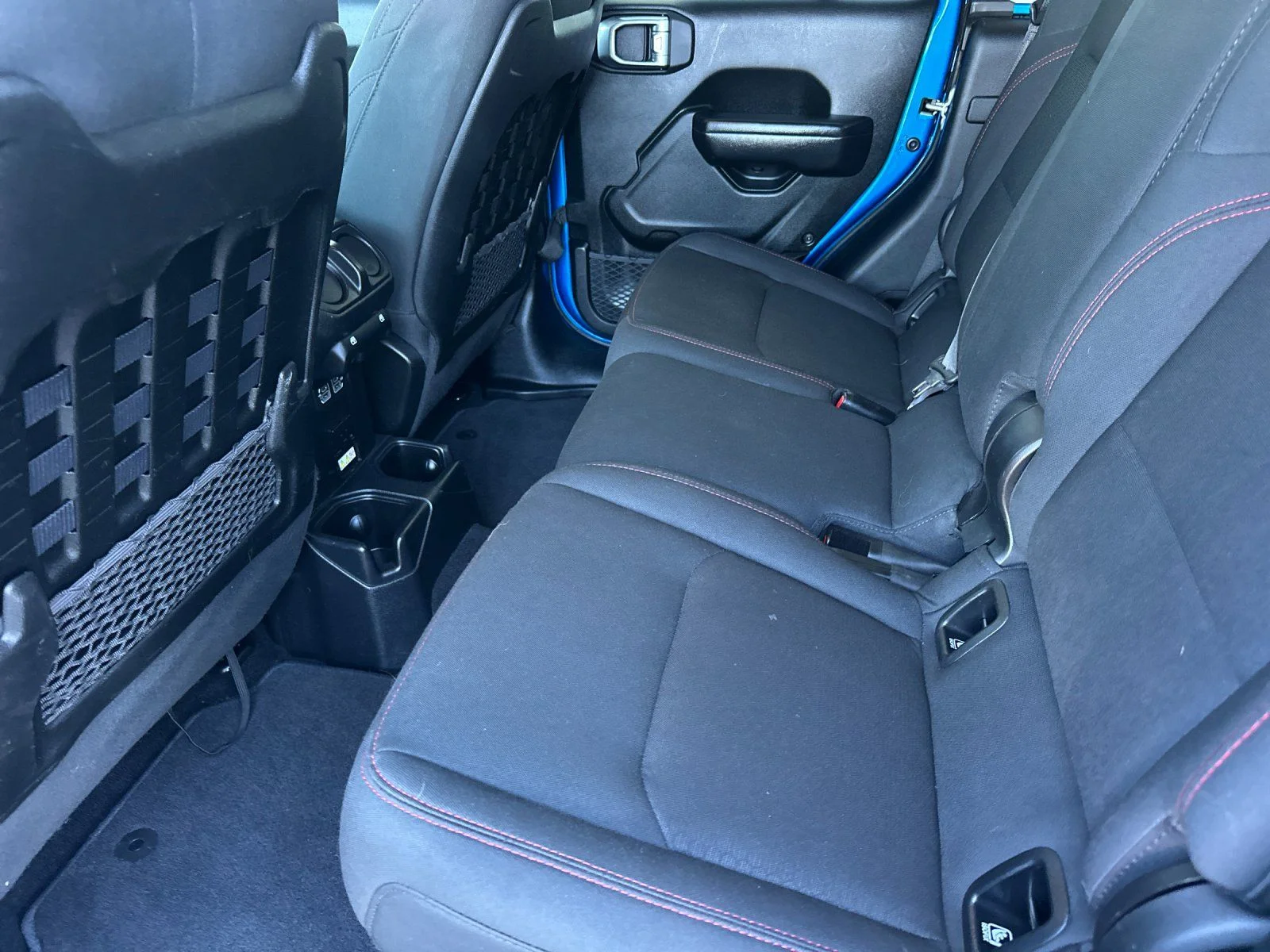 Used 2020 Hydro Blue Pearlcoat Jeep Rubicon image 11