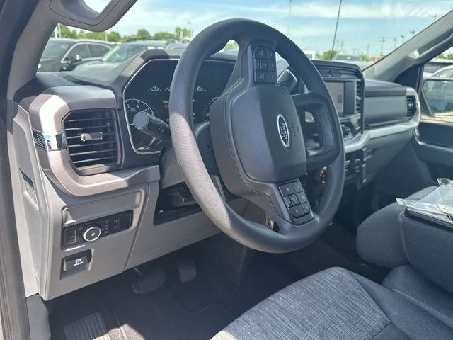 Used 2022 Silver Ford XLT image 12