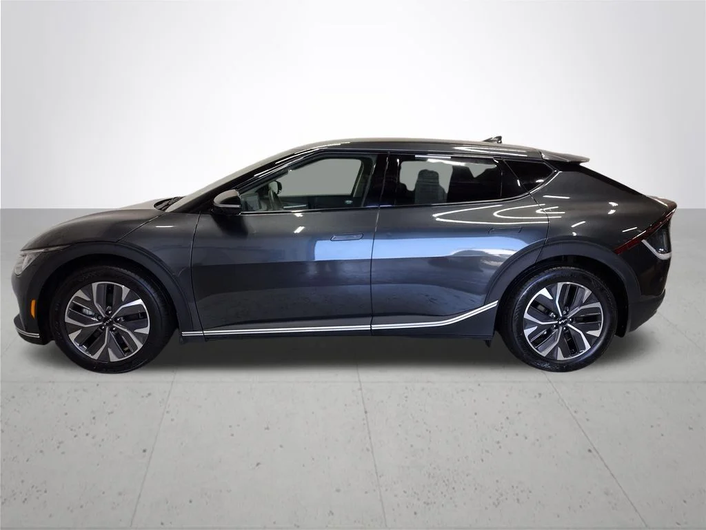 Used 2024 Gray Kia Light image 11