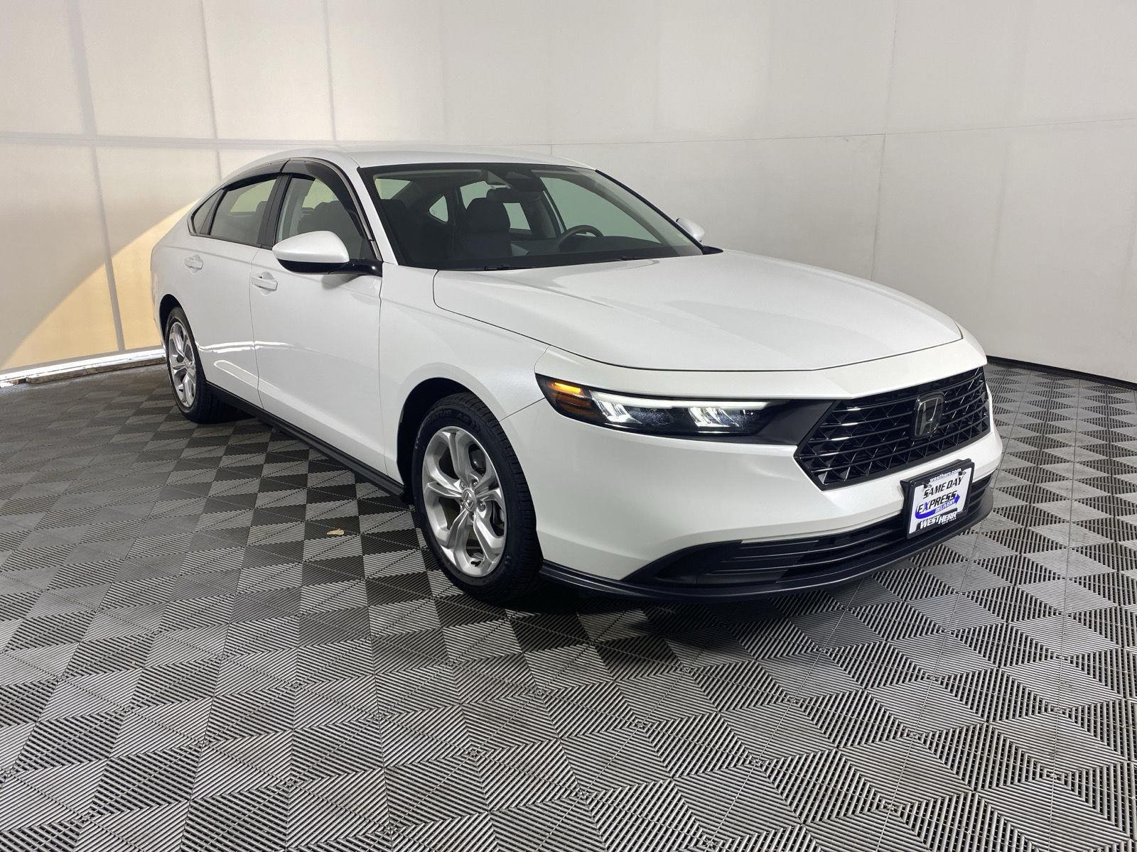 Certified Used 2023 Platinum White Pearl Honda LX image 10