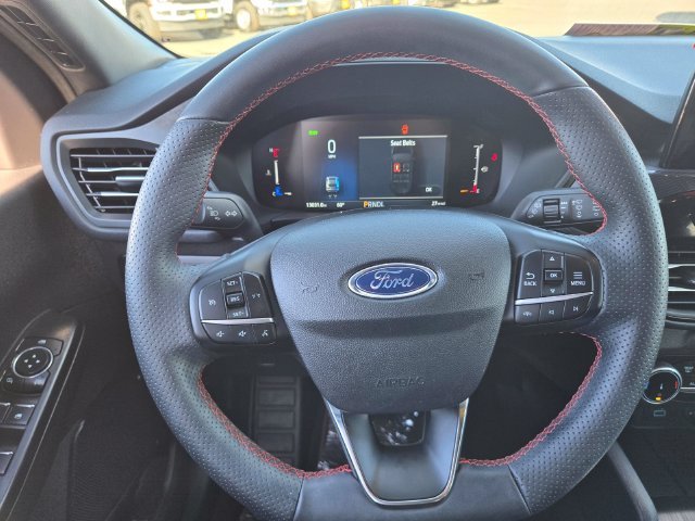 Used 2023 Silver Ford ST-Line image 13