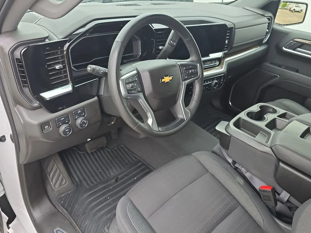 Used 2023 Summit White Chevrolet LT image 10