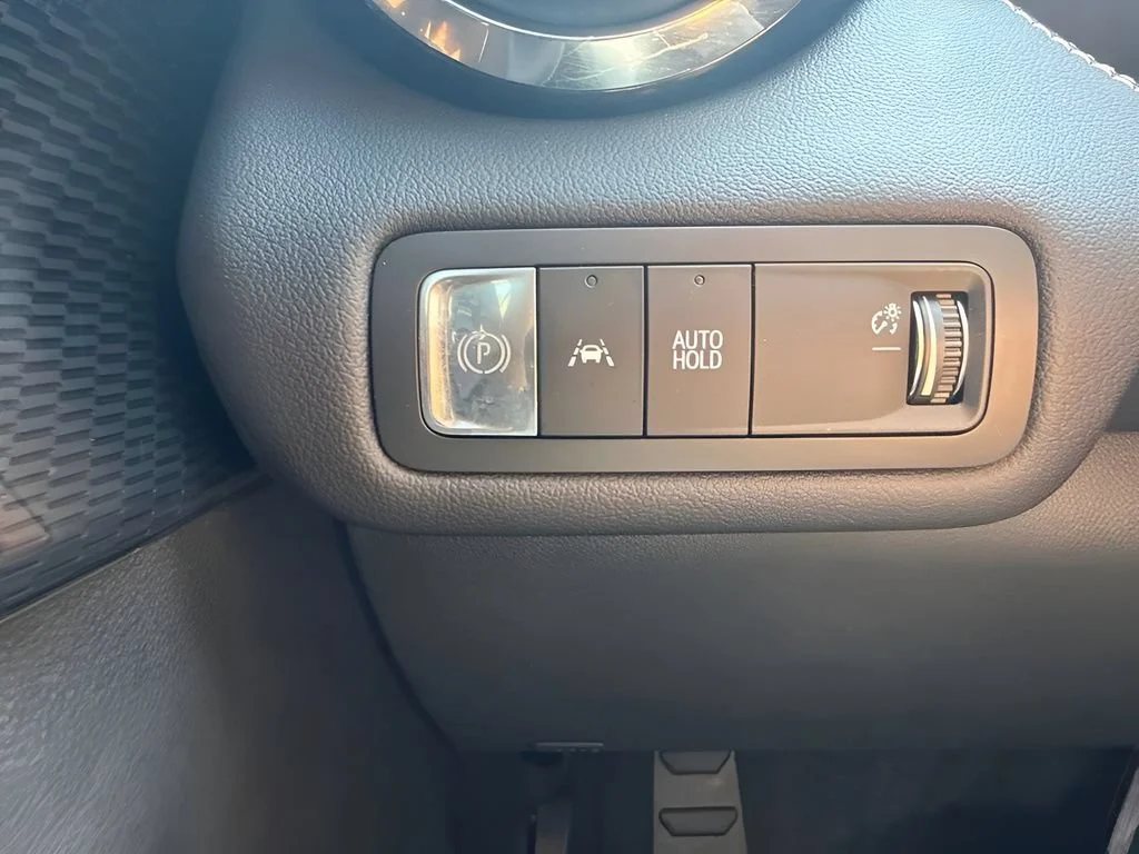 Used 2024 Iridescent Pearl Tricoat Chevrolet LT image 25