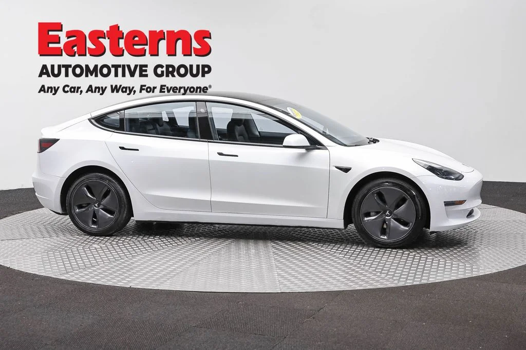 Used 2022 White Tesla Long Range image 4