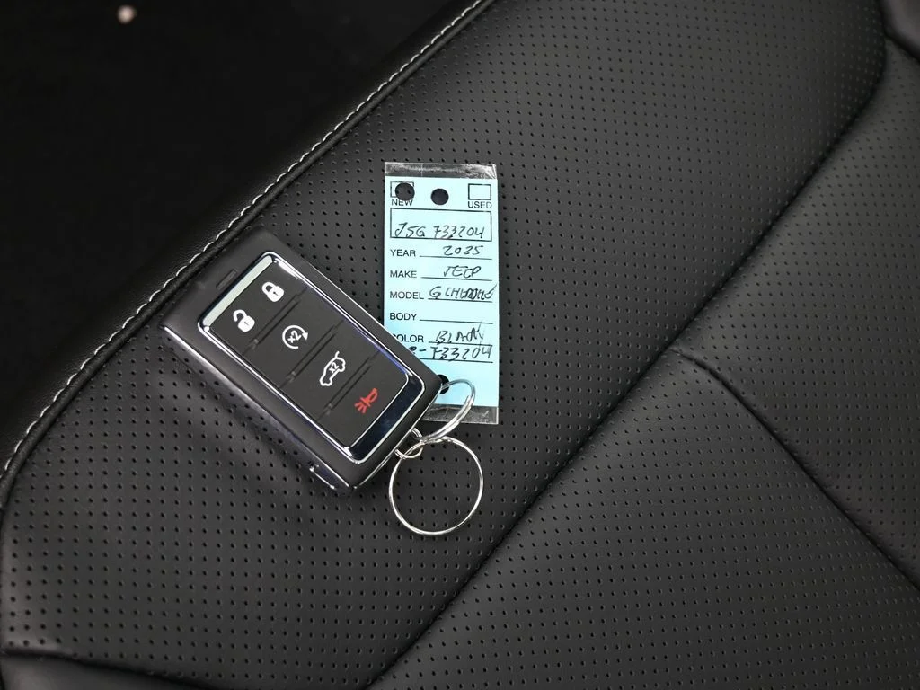 2025 Jeep Grand Cherokee L Overland - Photo 19