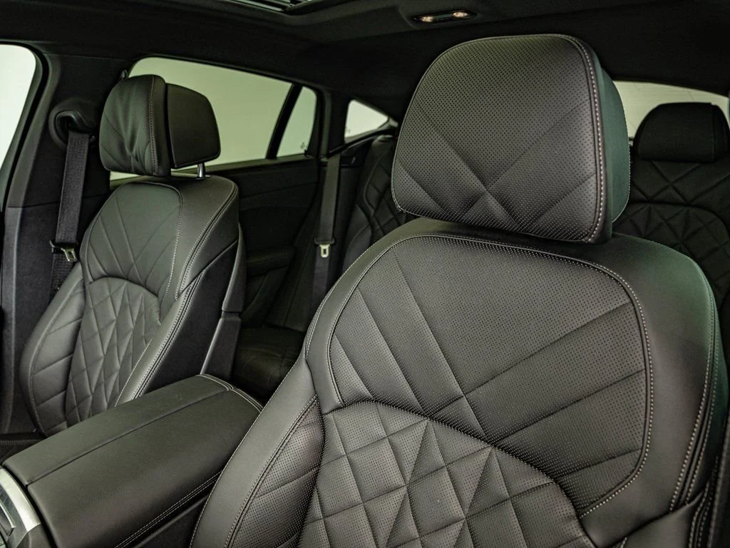 Used 2024 Brooklyn Gray Metallic BMW xDrive40i image 33
