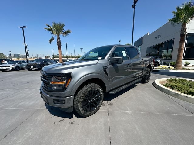 New 2026 Carbonized Gray Metallic Ford XLT image 3