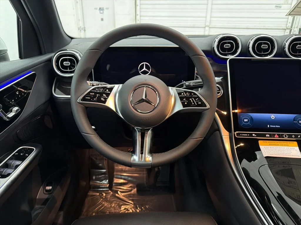 Used 2026 White Mercedes-Benz GLC 300 image 20