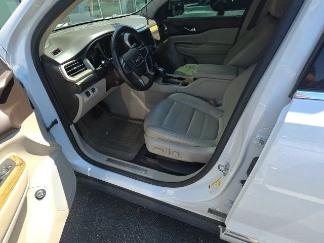 Used 2018 White GMC Denali image 10