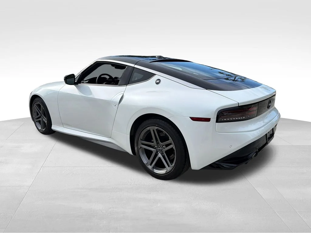 Used 2024 White Nissan Sport image 5