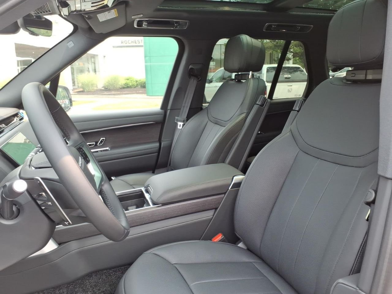 New 2026 Fuji White LAND ROVER SE image 10