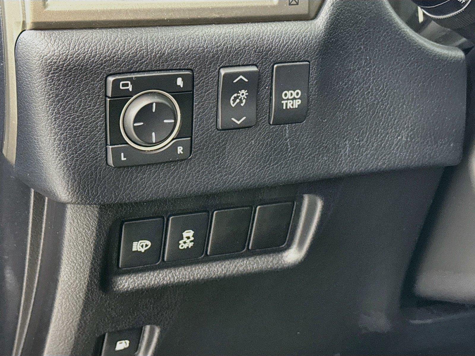 Used 2017 Black Onyx Lexus GX 460 image 16