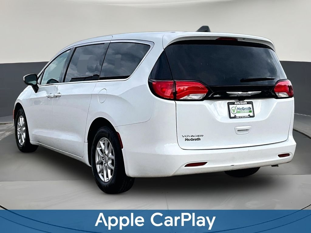 Used 2023 White Chrysler LX image 5