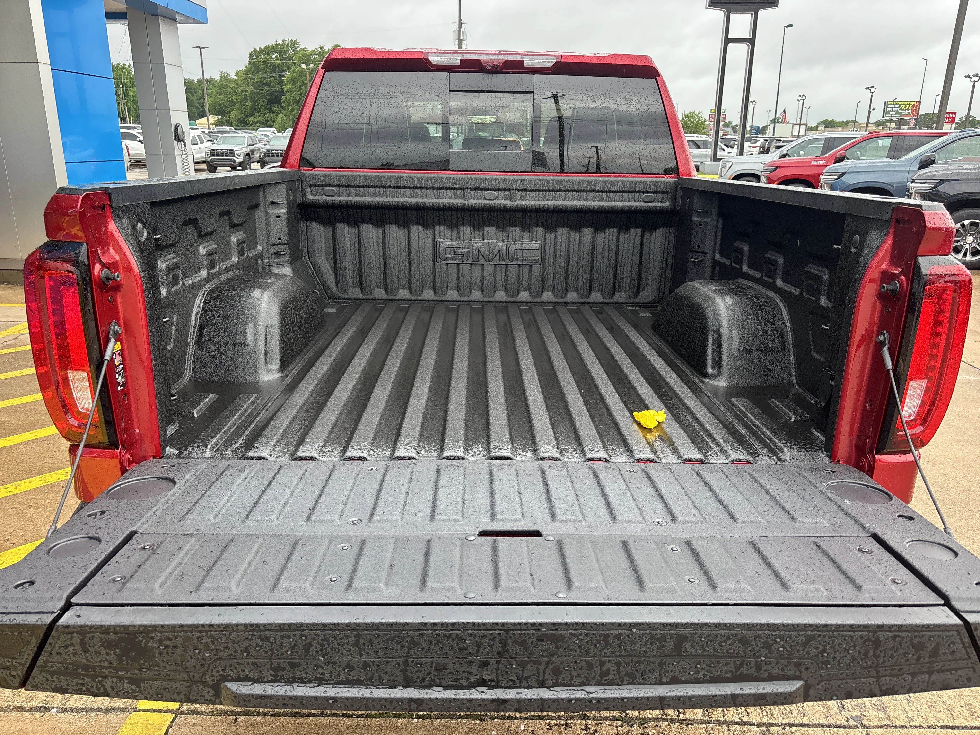 2026 GMC Sierra 1500 AT4X - Photo 6