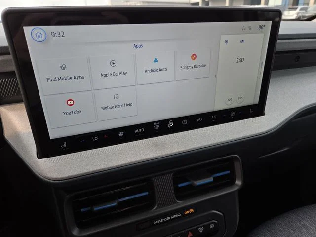 New 2026 Azure Gray Metallic Tri-Coat Ford XLT image 6