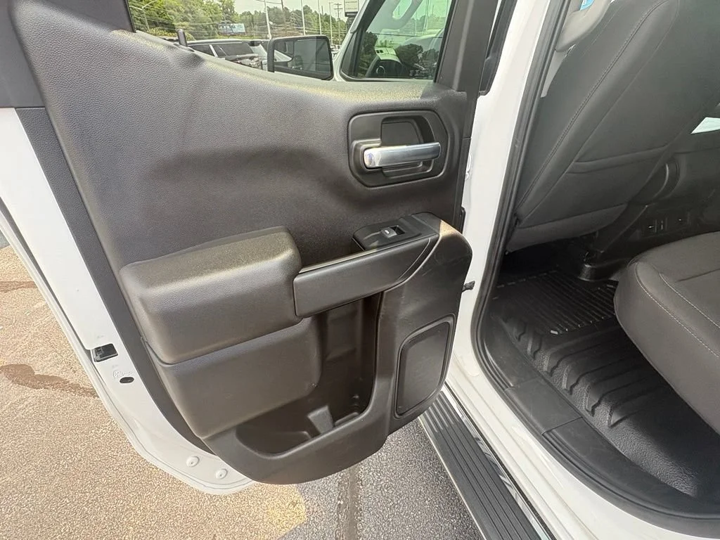 Used 2024 Summit White GMC Pro image 18