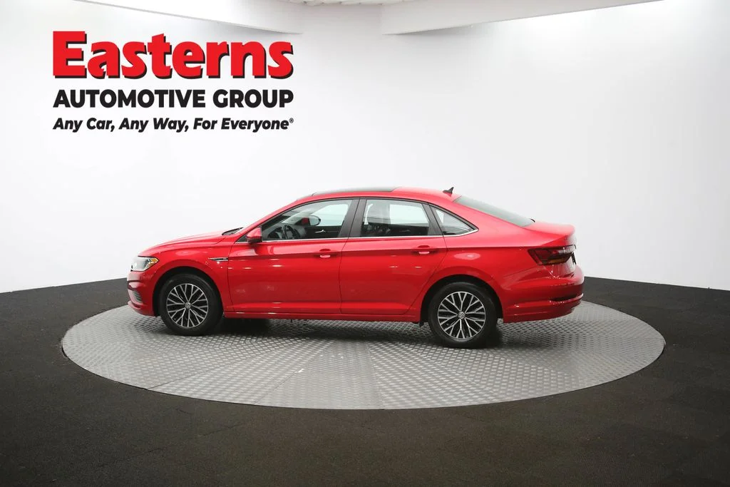 Used 2019 Red Volkswagen SEL image 61