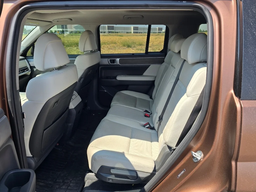 Used 2025 Earthy Brass Matte Hyundai Limited image 13