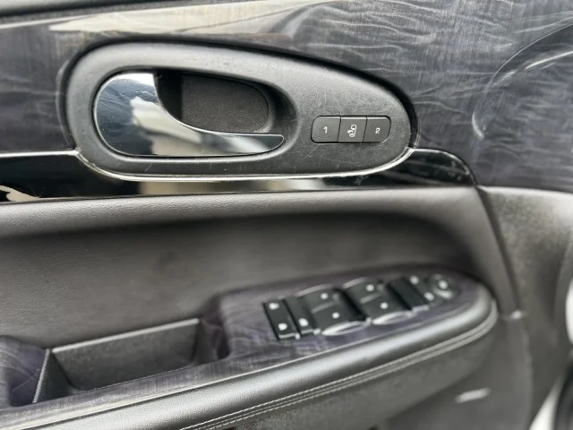 Used 2016 Quicksilver Metallic Buick Leather / Captain chairs image 26