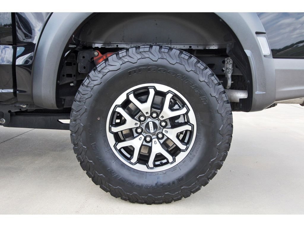 2023 Ford F-150 Raptor - Photo 34