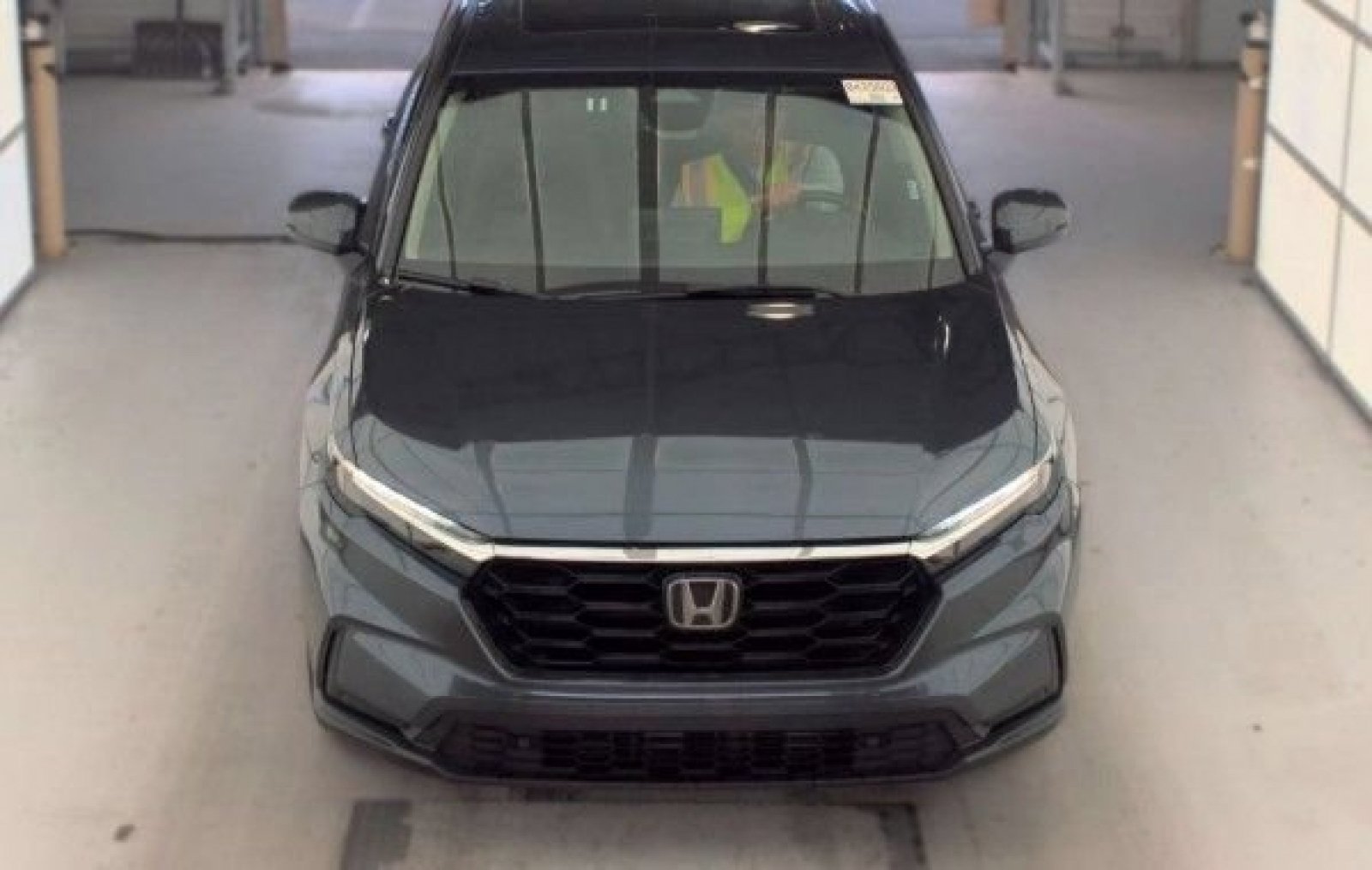 Certified Used 2025 Meteorite Gray Metallic Honda EX-L image 6