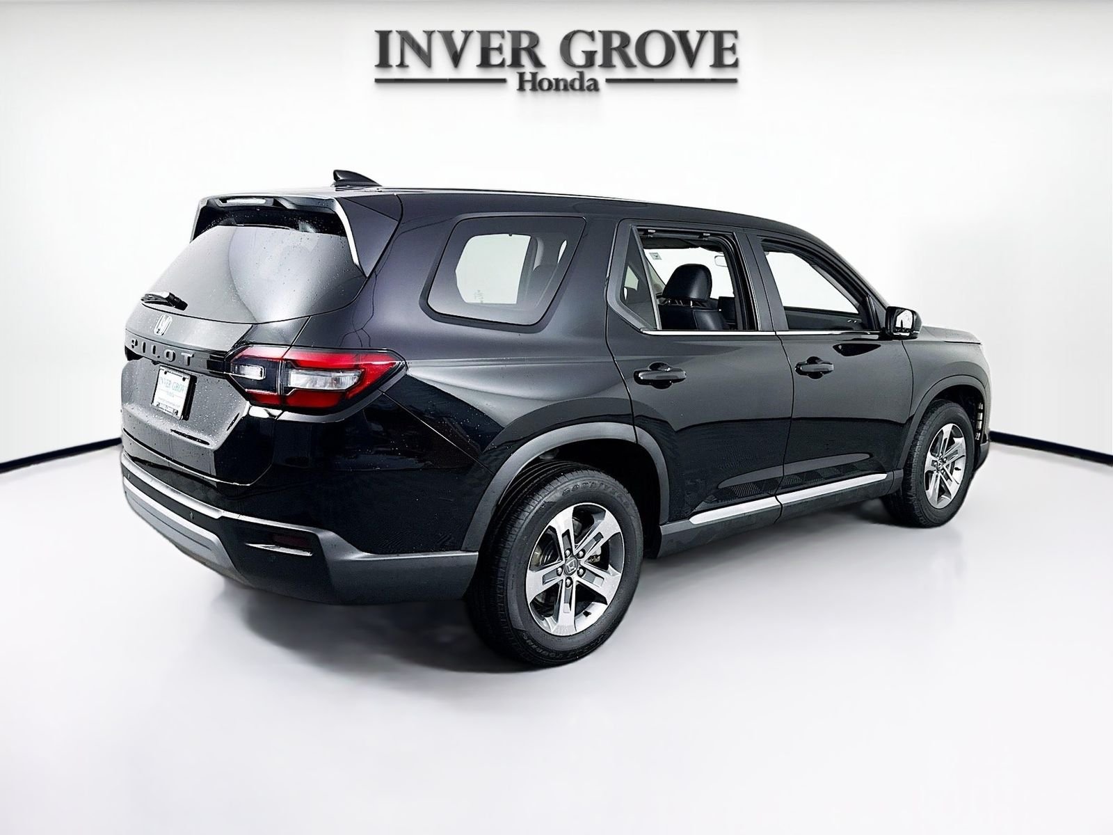Certified Used 2024 Crystal Black Pearl Honda AWD EX-L 7P image 5