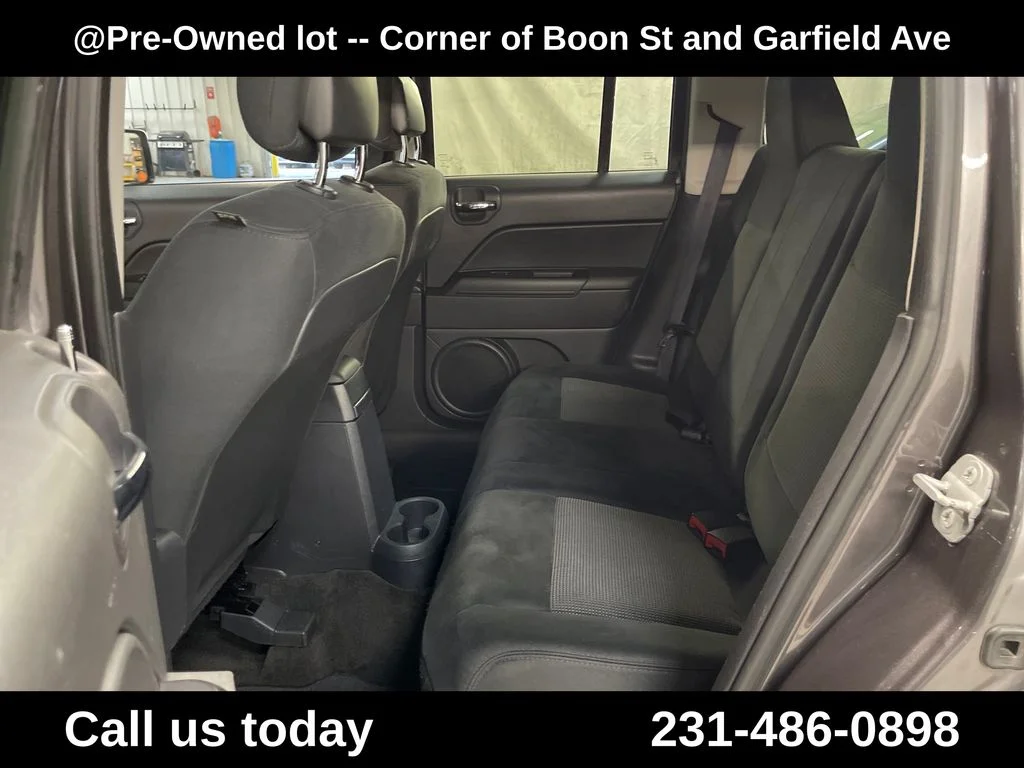 Used 2014 Gray Jeep Latitude image 24