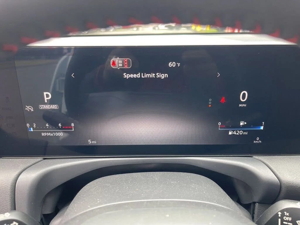 Used 2026 White Nissan SR image 21