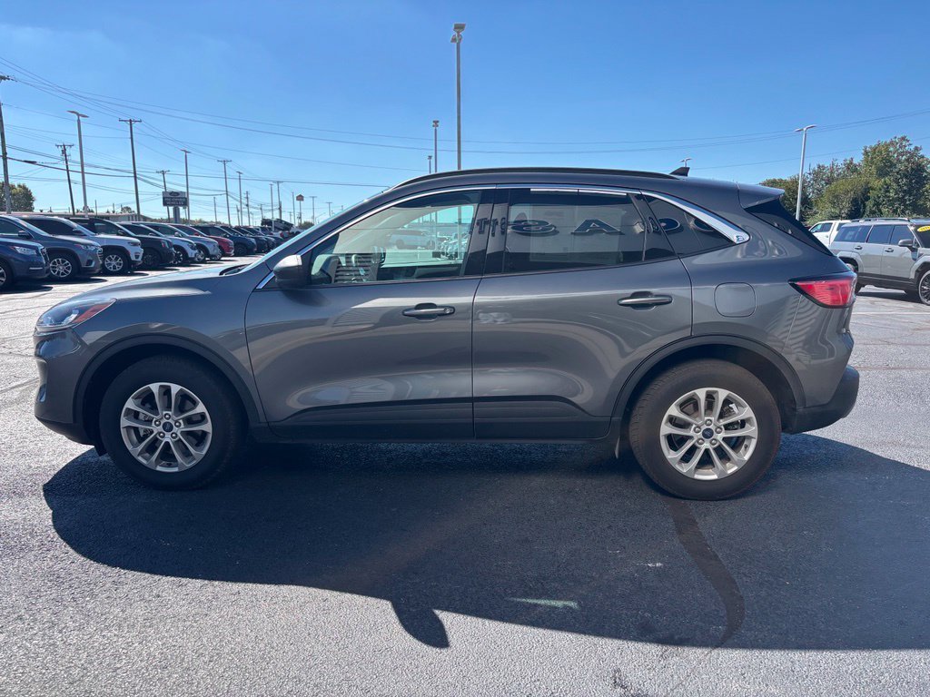 Used 2022 Gray Metallic Ford SE image 8