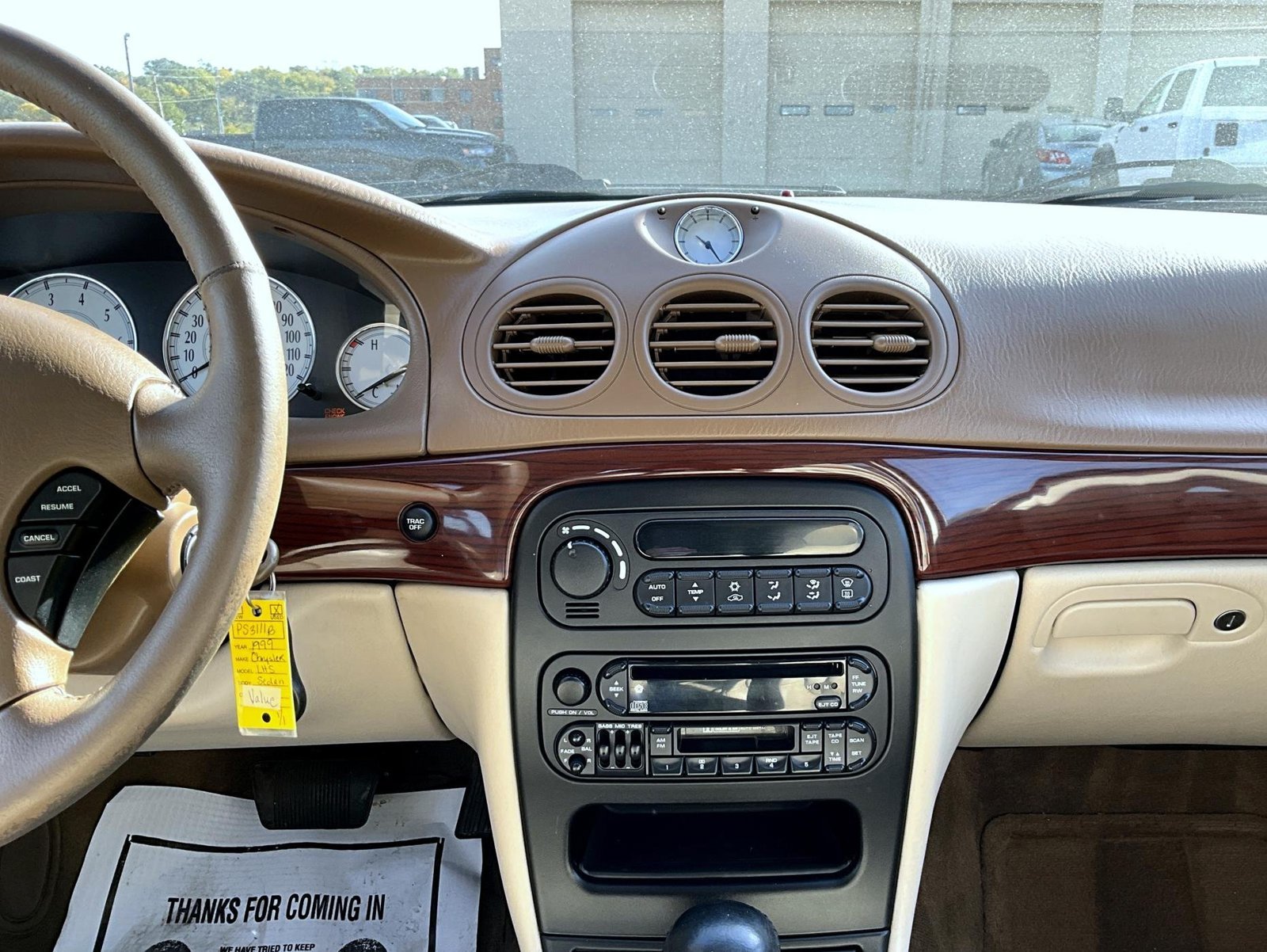 Used 1999 White Chrysler Base image 15