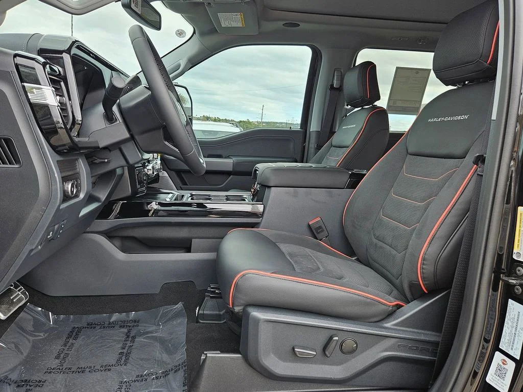 New 2026 Agate Black Metallic Ford F-250® Lariat® image 10