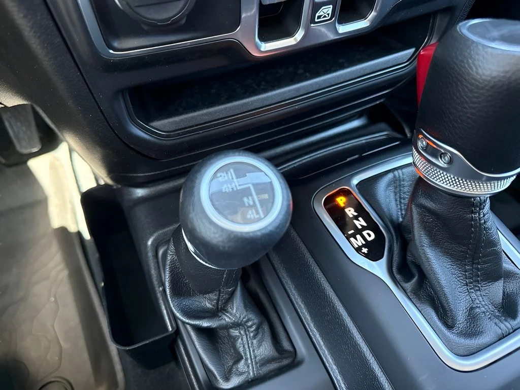 Used 2022 Black Jeep Sport image 20