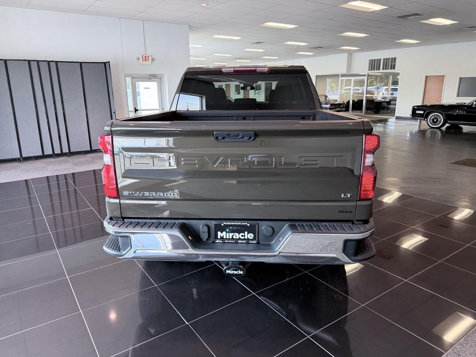 Used 2023 HARVEST BRONZE METALLIC Chevrolet LT image 14