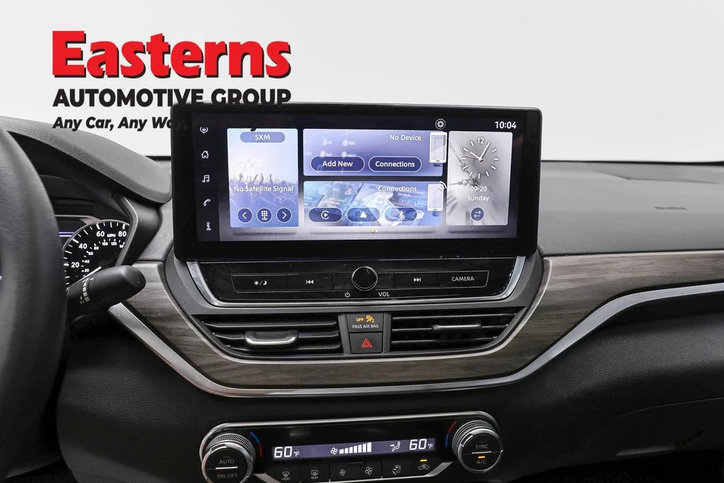 Used 2025 Black Nissan 2.5 SV image 12