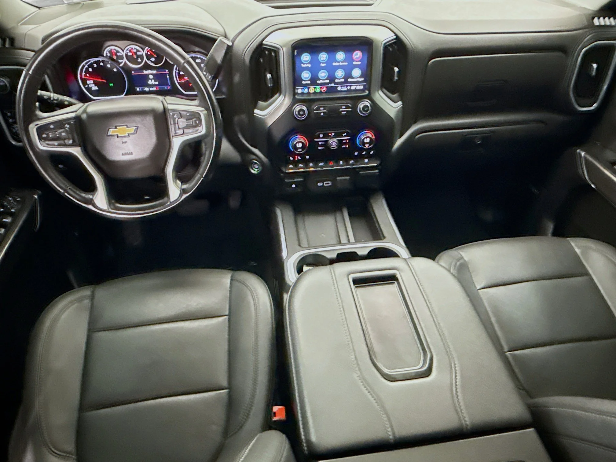 Used 2021 IRIDESCENT PEARL TRICOAT Chevrolet LTZ image 27