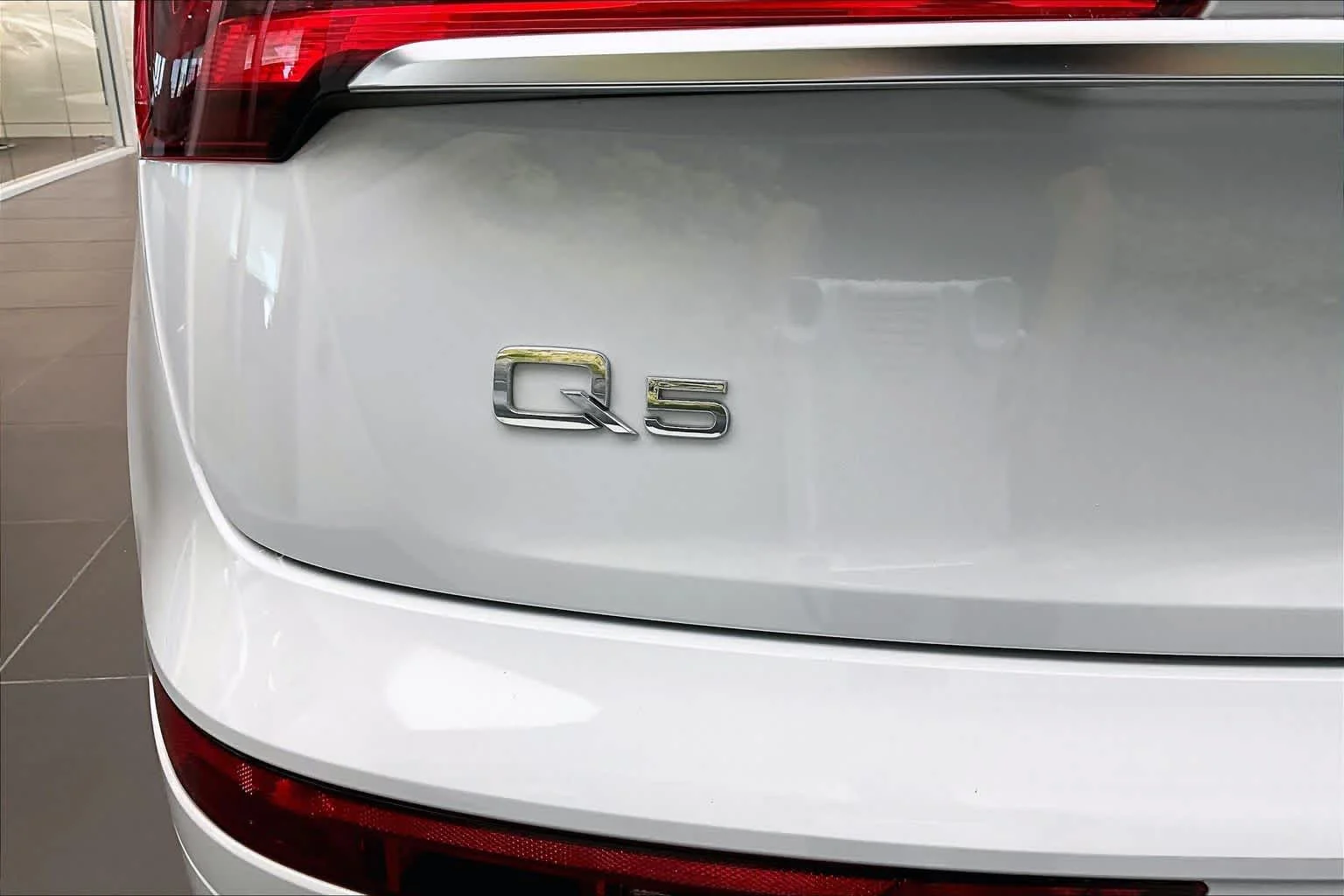Used 2023 Ibis White Audi Premium Plus image 64