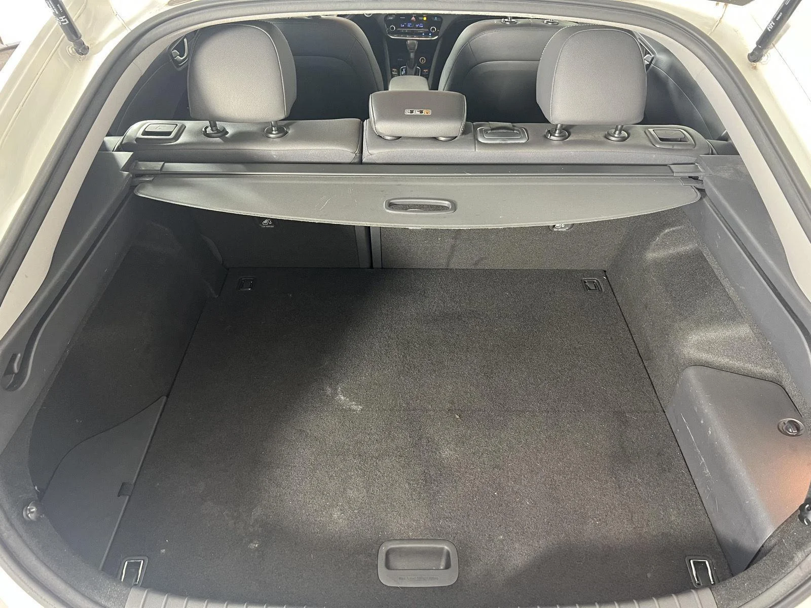 Used 2019 Ceramic White Hyundai Limited image 23