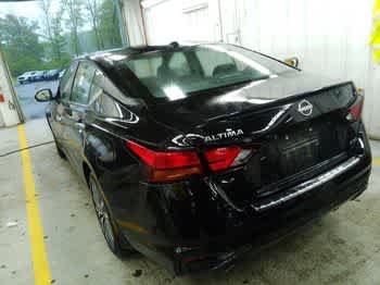 Used 2023  Nissan 2.5 SV image 4