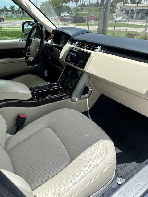 Used 2020 Byron Blue Metallic Land Rover HSE image 7